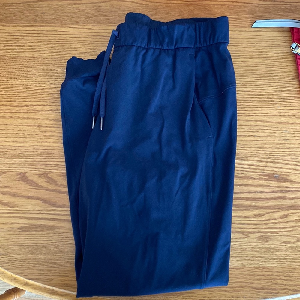 ON THE FLY JOGGERS